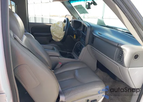 2003 Chevrolet Tahoe Lt z USA, uszkodzony, nr VIN 1GNEC13ZX3R264069